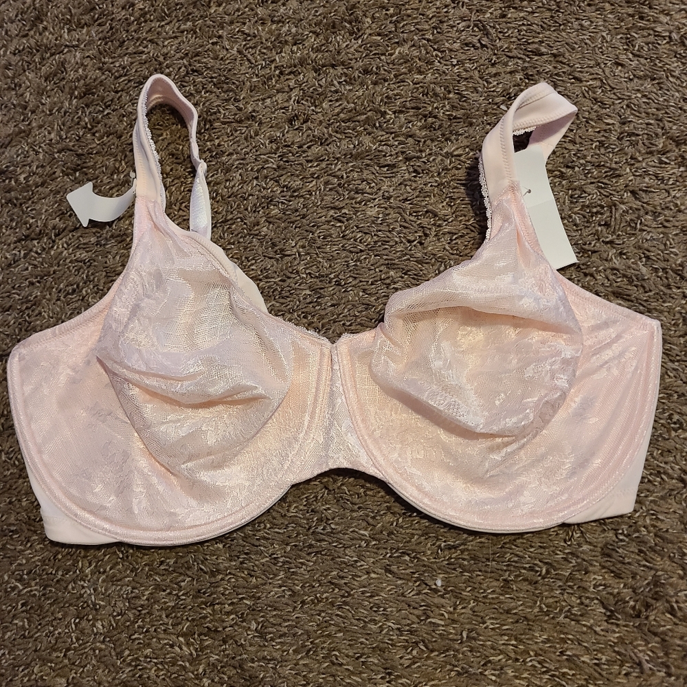 Curvation lace cream bra lift and shape 44DDD